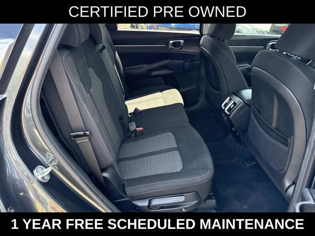 Used 2023 Kia Sorento LX AWD/4WD image 11