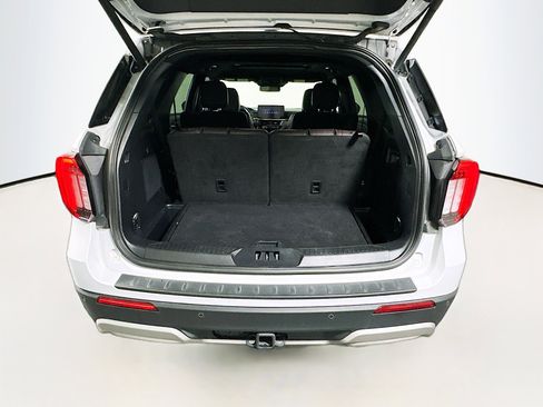 Used 2025 Ford Explorer Platinum w/ LUX Leather Package image 32