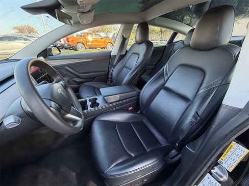 Used 2023 Tesla Model 3 Standard Range image 25