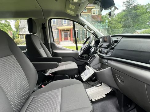 Used 2024 Ford Transit 350 XL RWD image 20