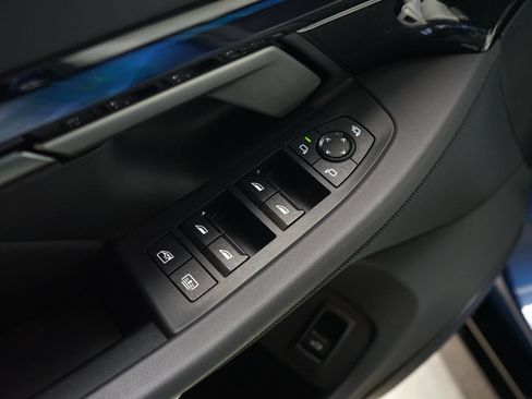 Used 2025 BMW i5 M60 AWD/4WD image 21