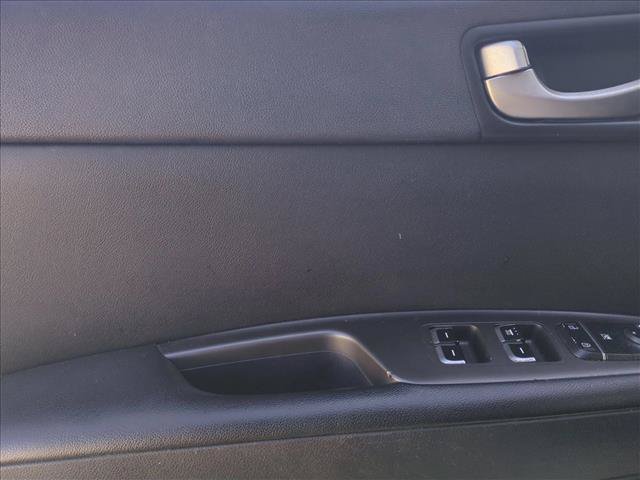 Used 2019 Kia Optima LX FWD image 11