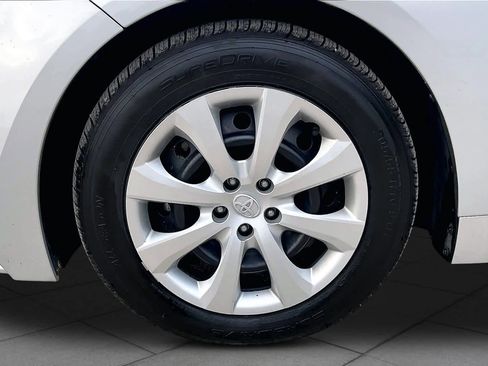 Used 2024 Toyota Corolla LE FWD image 11
