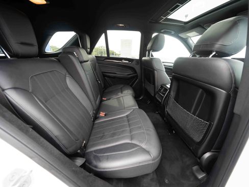 Used 2018 Mercedes-Benz GLE 350 4MATIC image 25