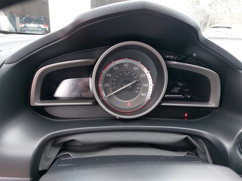 Used 2014 MAZDA MAZDA3 i Touring image 32