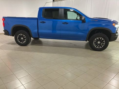 Used 2025 Chevrolet Silverado 1500 ZR2 image 6