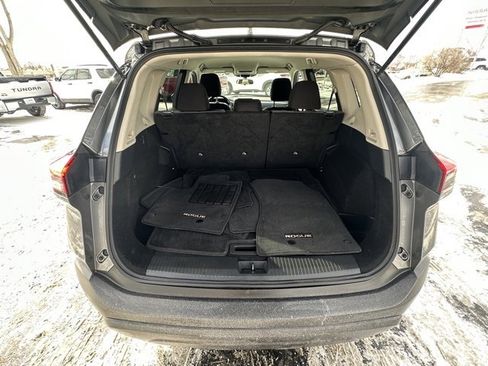 Certified 2021 Nissan Rogue S image 16