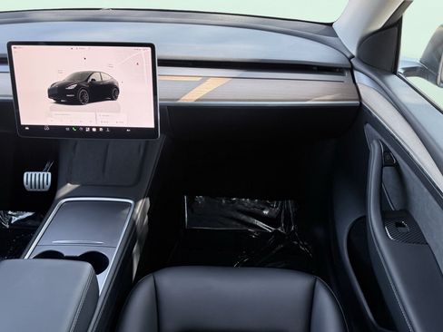 Used 2023 Tesla Model Y Performance AWD/4WD image 46
