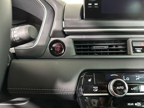 New 2025 Honda Pilot EX-L image 23