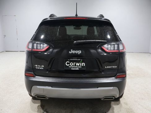 Used 2022 Jeep Cherokee Limited image 3