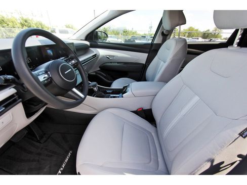 Used 2026 Hyundai Tucson SEL FWD image 15