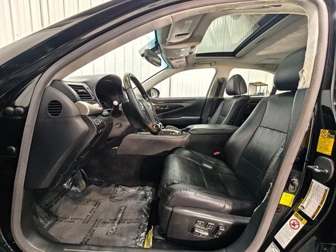 Used 2013 Lexus LS 460 AWD w/ Comfort Pkg image 28