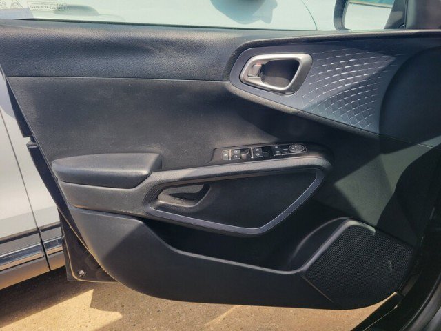 Used 2025 Kia Soul EX FWD image 10