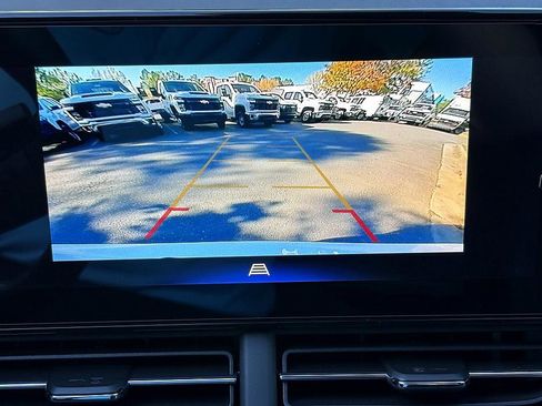 New 2026 Chevrolet Trax RS w/ Sunroof Package image 21