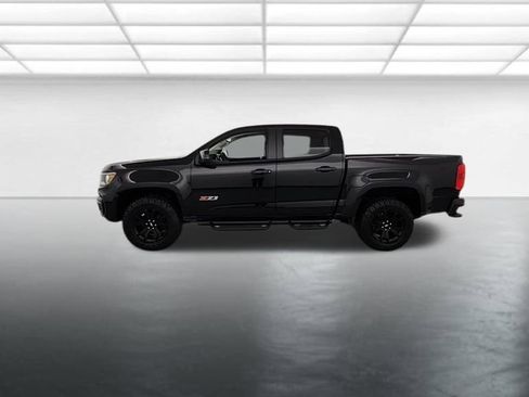 Used 2021 Chevrolet Colorado Z71 w/ Z71 Midnight Edition AWD/4WD image 5