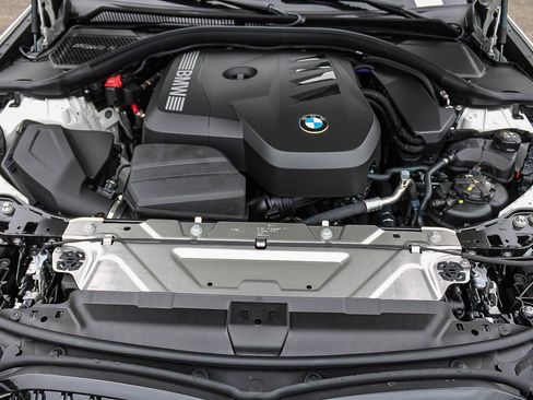 New 2026 BMW 330i Sedan w/ M Sport Package RWD image 23