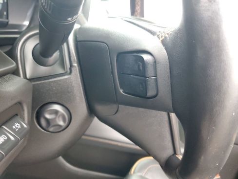 Used 2022 GMC Yukon AT4 w/ Technology Package image 14