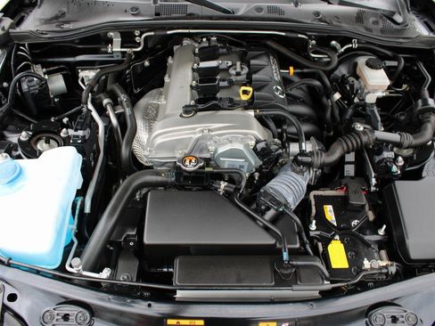 Used 2018 MAZDA MX-5 Miata Grand Touring image 25