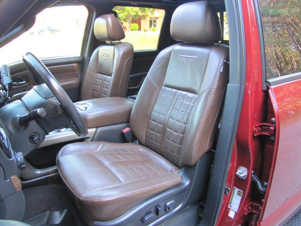 Used 2022 Nissan Titan Platinum Reserve w/ Moonroof Package AWD/4WD image 14