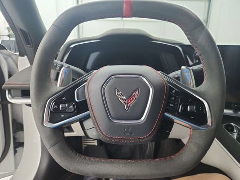 Used 2023 Chevrolet Corvette Stingray Premium Cpe w/ Z51 Performance Package RWD image 24