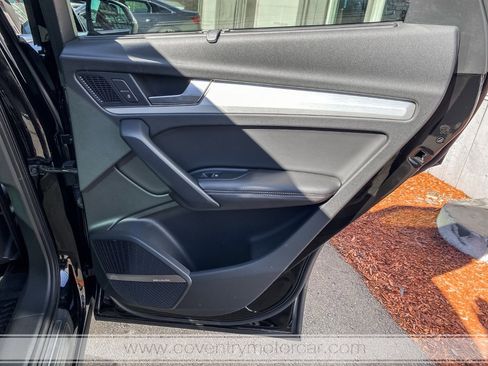 Used 2018 Audi SQ5 Prestige w/ Prestige Package image 53