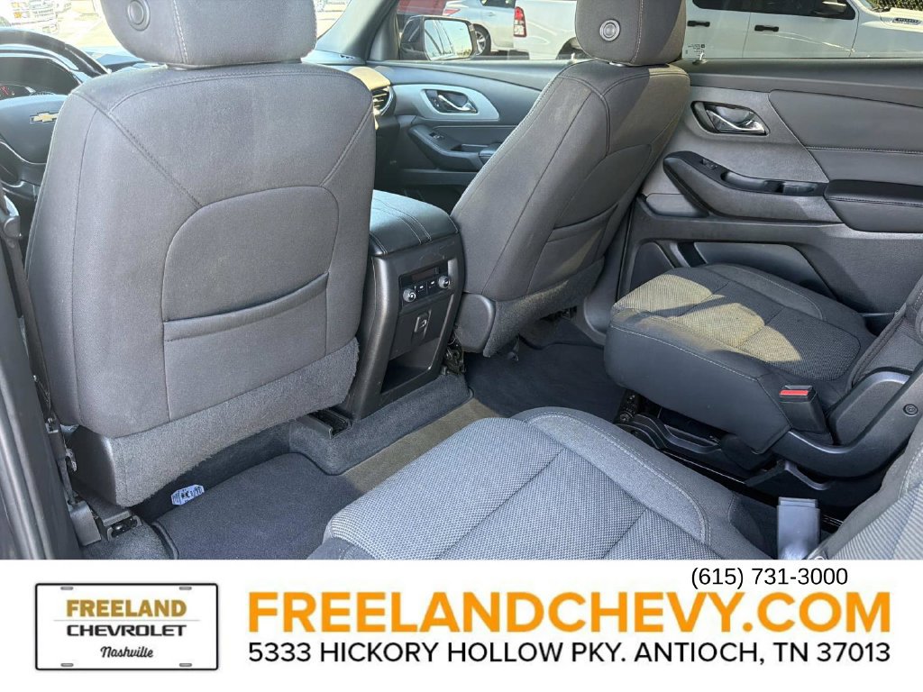 Used 2022 Chevrolet Traverse LT FWD image 21