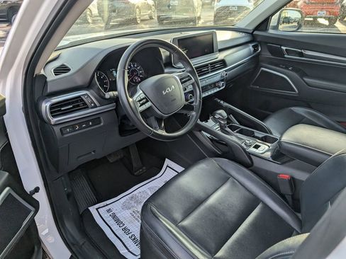 Used 2022 Kia Telluride S image 12