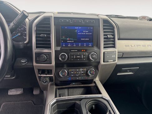Used 2021 Ford F250 Lariat w/ Lariat Ultimate Package AWD/4WD image 11