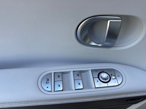Certified 2024 Hyundai Ioniq 5 Limited RWD image 11