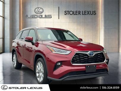 Used 2023 Toyota Highlander Limited