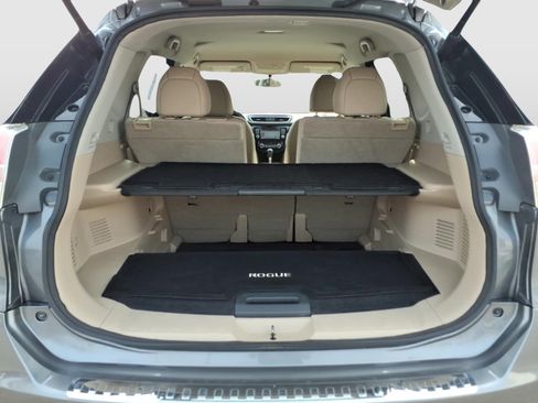 Used 2016 Nissan Rogue SL FWD image 26