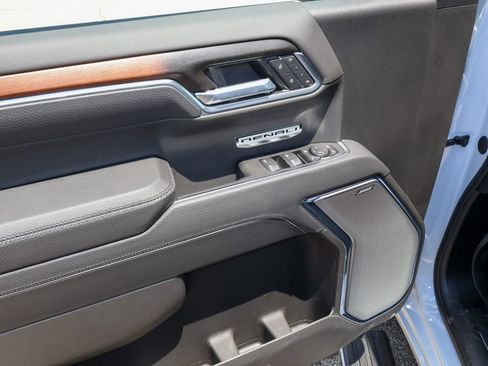 New 2026 GMC Sierra 1500 Denali w/ Denali Reserve Package AWD/4WD image 10