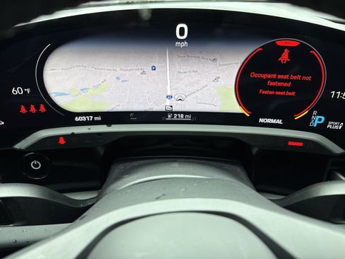 Used 2022 Porsche Taycan RWD image 20