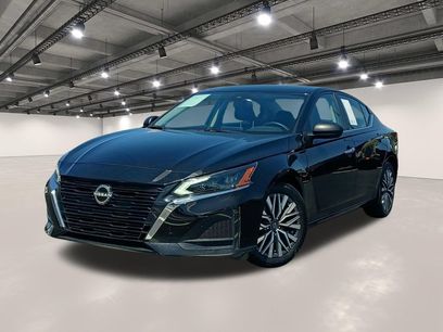 Used 2024 Nissan Altima 2.5 SV