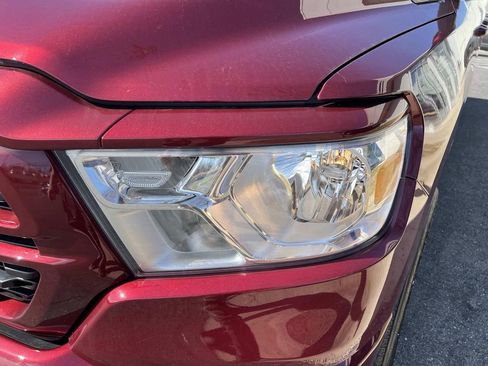 Used 2022 RAM 1500 Big Horn AWD/4WD image 3