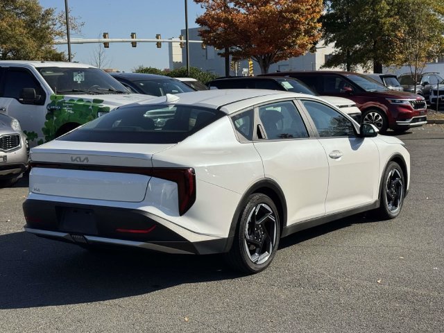 Used 2025 Kia K4 EX FWD image 2