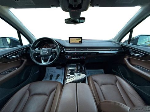 Used 2018 Audi Q7 3.0T Prestige w/ Prestige Package image 32