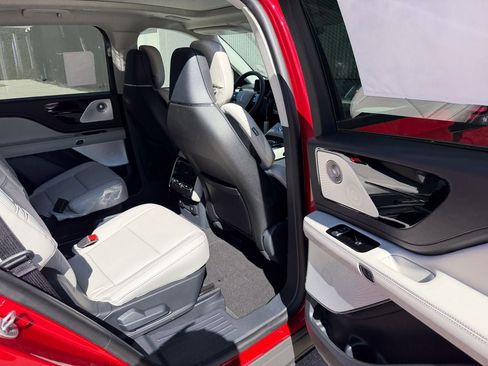 New 2026 Lincoln Aviator Reserve w/ Luxury Package image 23