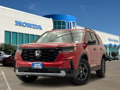 New 2025 Honda Pilot TrailSport