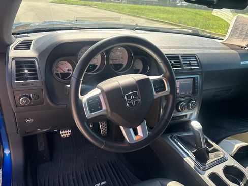 Used 2012 Dodge Challenger R/T RWD image 13