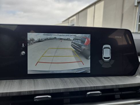 Certified 2025 Kia Telluride EX w/ EX Captain's Chair Package image 30