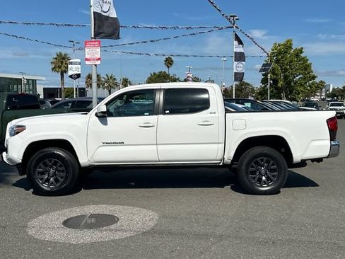 Used 2023 Toyota Tacoma SR5 RWD image 7