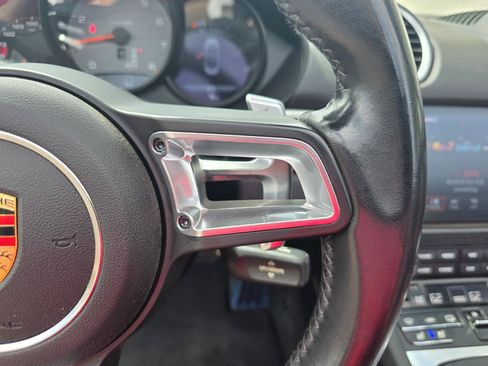 Used 2019 Porsche 718 Boxster S RWD image 35