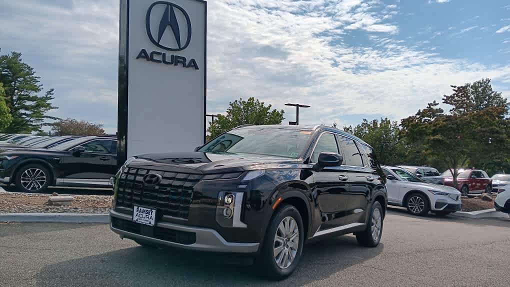 Used 2023 Hyundai Palisade SEL AWD/4WD image 1