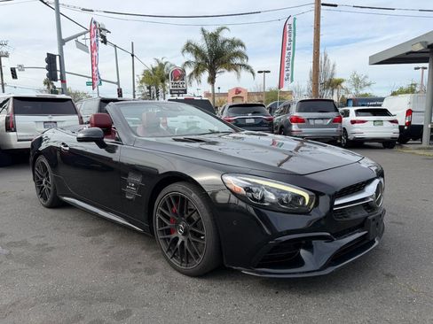 Used 2017 Mercedes-Benz SL 63 AMG image 2