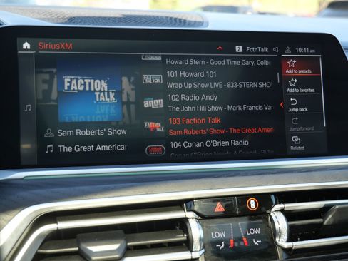 Used 2022 BMW X7 xDrive40i w/ M Sport Package AWD/4WD image 33