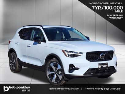 New 2026 Volvo XC40 B5 Plus w/ Protection Package Premier
