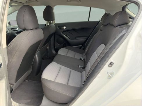 Used 2016 Kia Forte EX image 16