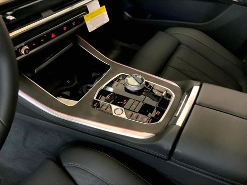 New 2026 BMW X5 xDrive50e w/ Executive Package image 7