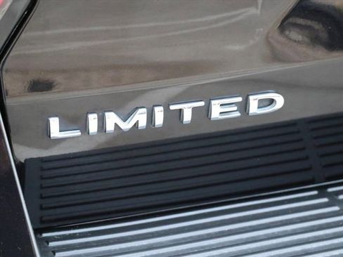 Used 2021 Ford Expedition Limited image 14